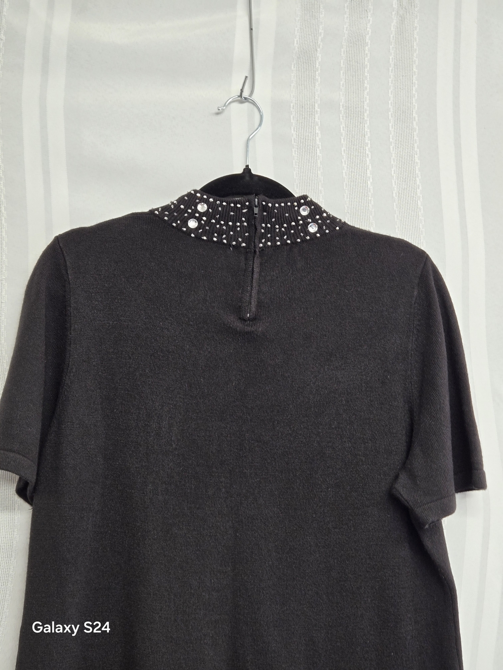 Embellished Mock Neck Short-Sleeve Top - Black - Picture 6 of 11